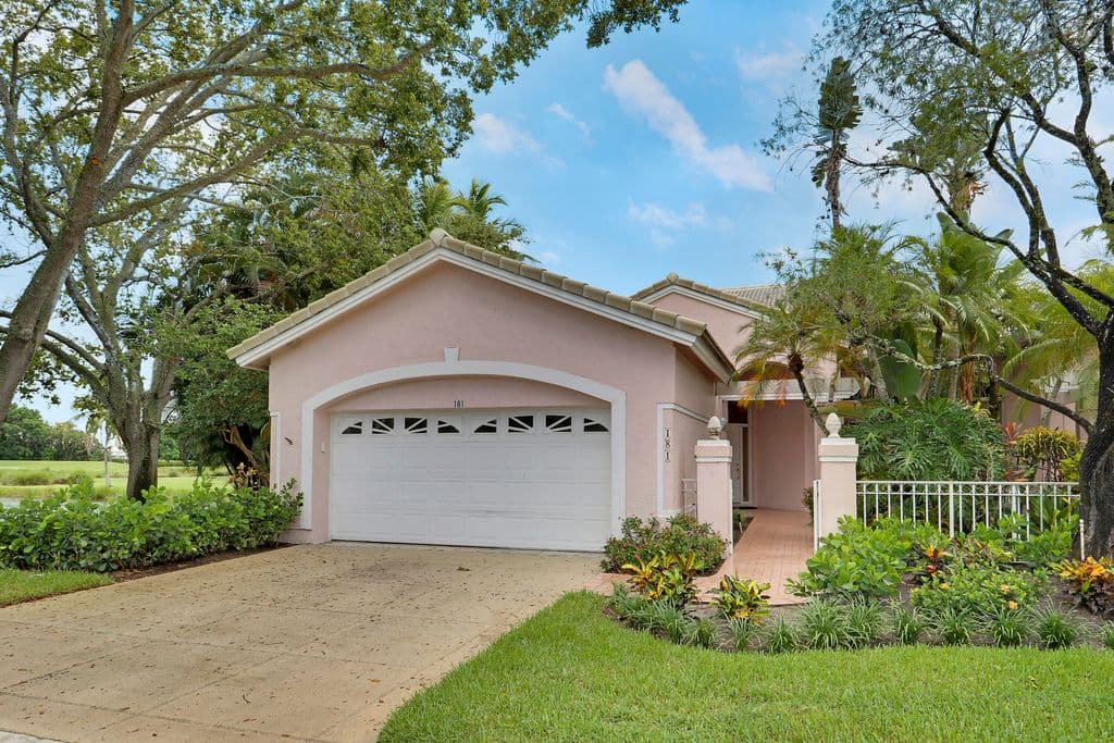 3-bedroom Single-Family Home — 181 Green Point Circle #181