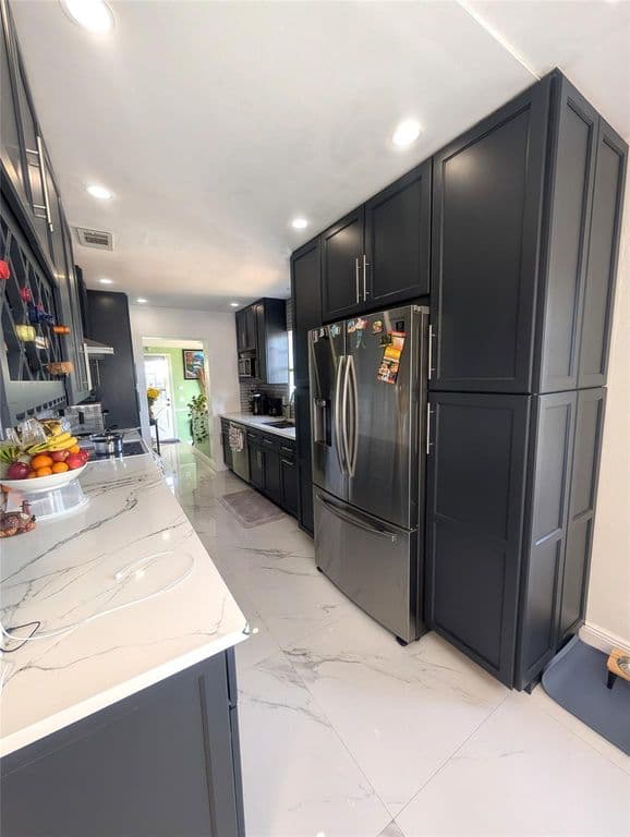 4+1 Müstakil ev — 1313 NW 58th Avenue