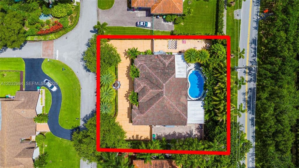 4-bedroom Single-Family Home — 16601 SW 87th Ct