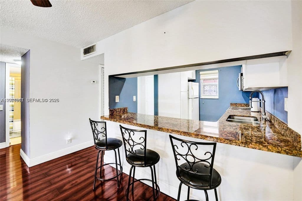 2-bedroom Condo — 7610 Stirling Rd #207-C