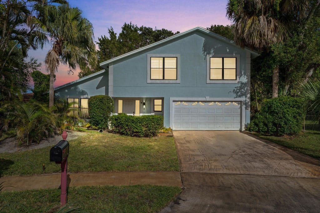 3+1 Müstakil ev — 5900 Flatrock Road