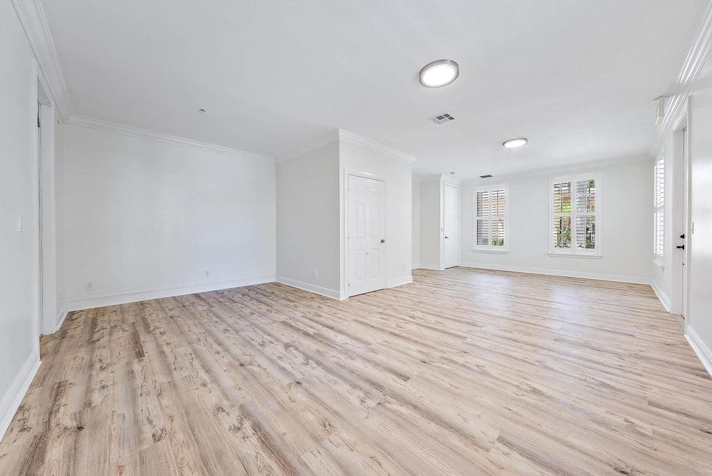 3+1 Mülk — 4225 E Main Street