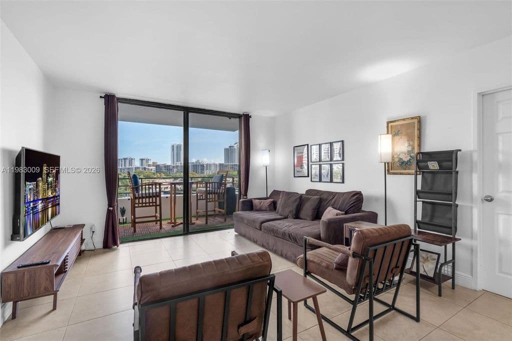 2+1 Condo — 500 Three Islands Blvd APT 226