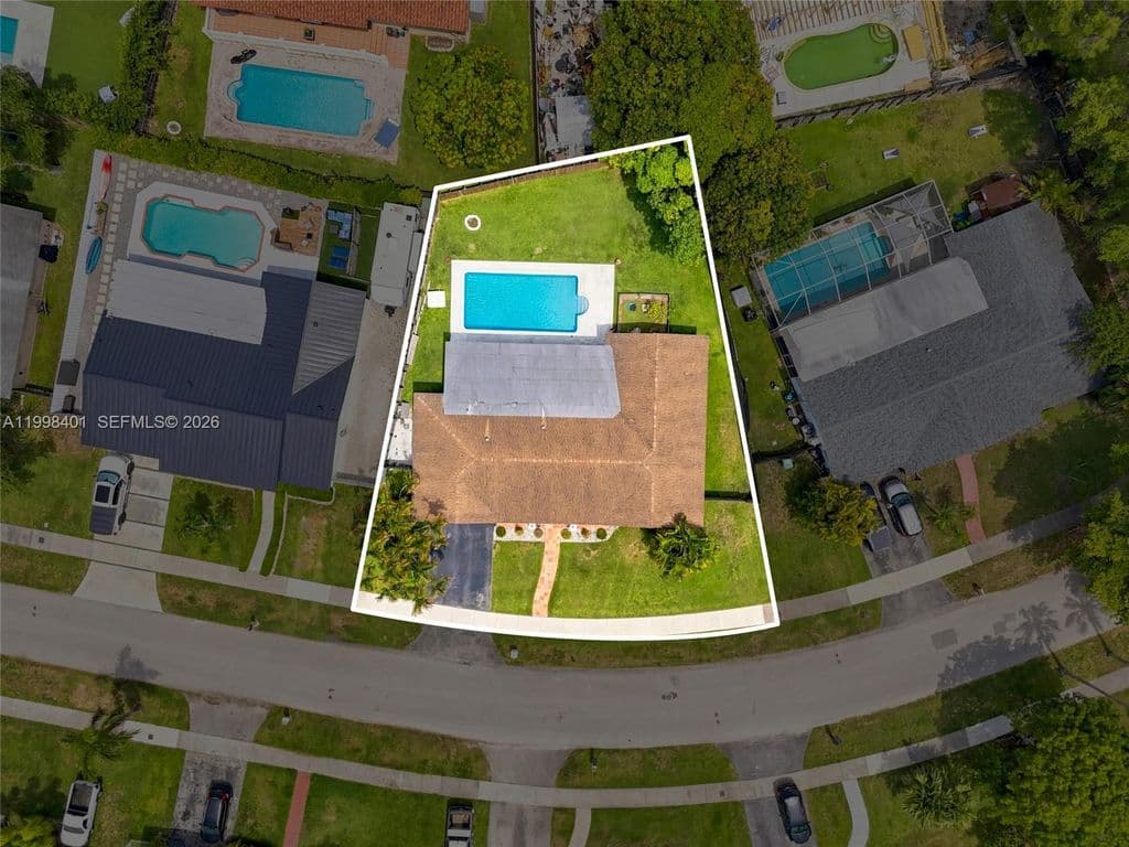 4-bedroom Single-Family Home — 19911 SW 84th Ave