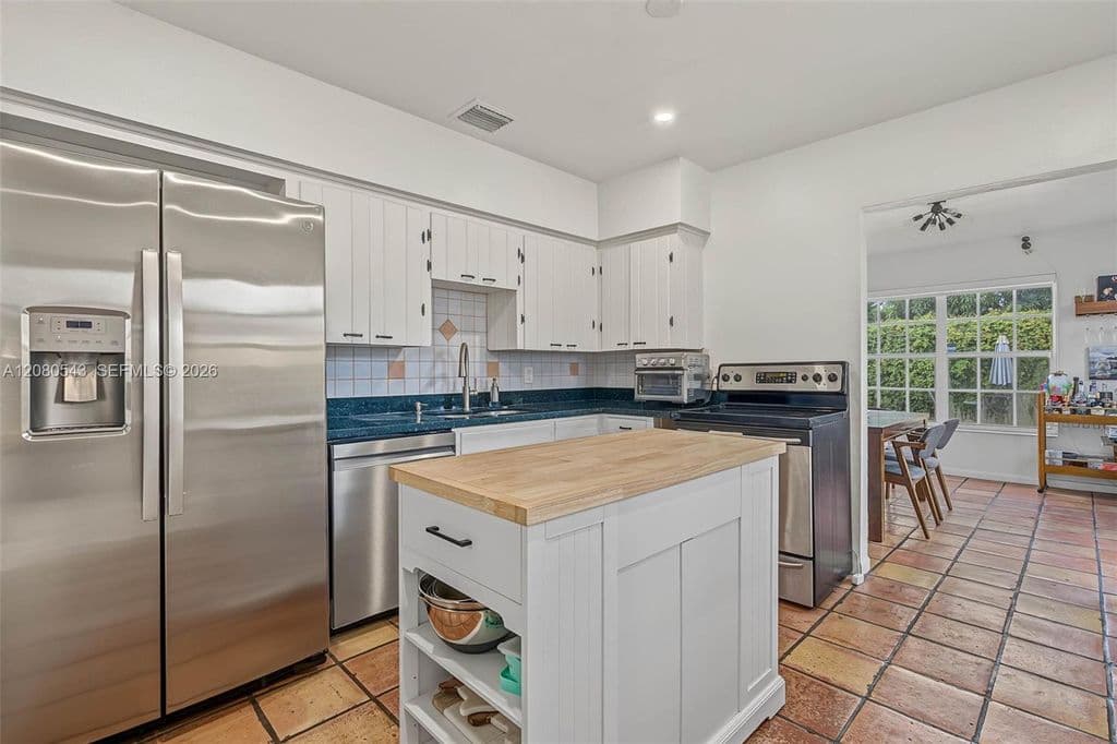 3+1 Müstakil ev — 6440 SW 35th St