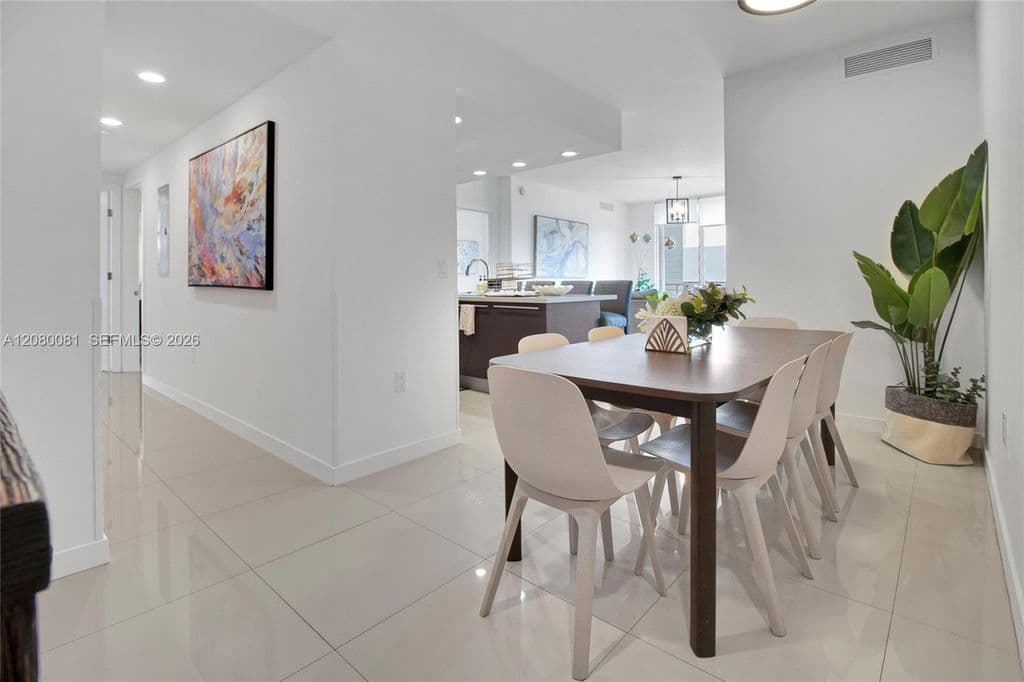 3-bedroom Condo — 7661 NW 107th Ave APT 501