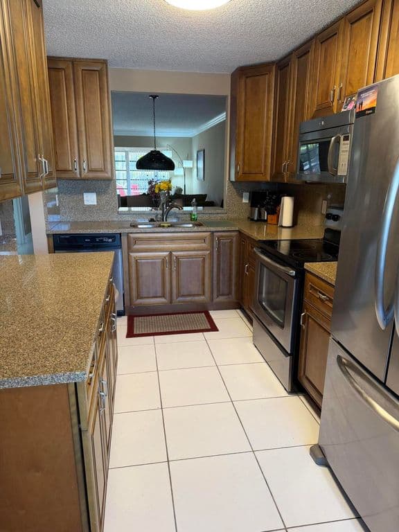 2-bedroom Condo — 8786 Belle Aire Drive