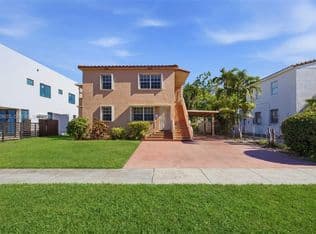 4-bedroom Property — 3750 SW 27th St, Miami, 33134