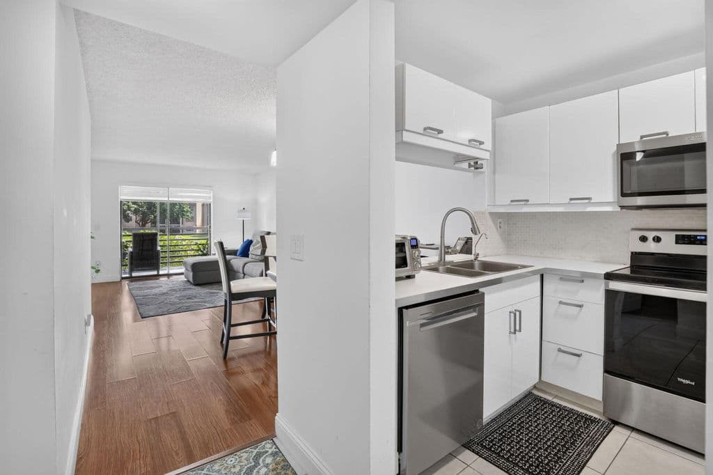 2+1 Condo — 2793 NW 104th Avenue #203