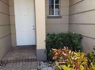 2+1 Townhouse — 976 Abaco Lane, Riviera Beach, 33404