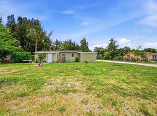 6-bedroom Property — 700 SW 8th Street, Pompano Beach, 33060