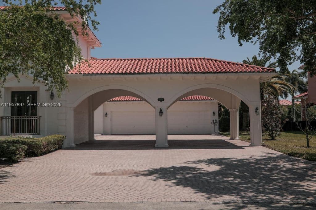 5+1 Müstakil ev — 19209 SW 80th Ct