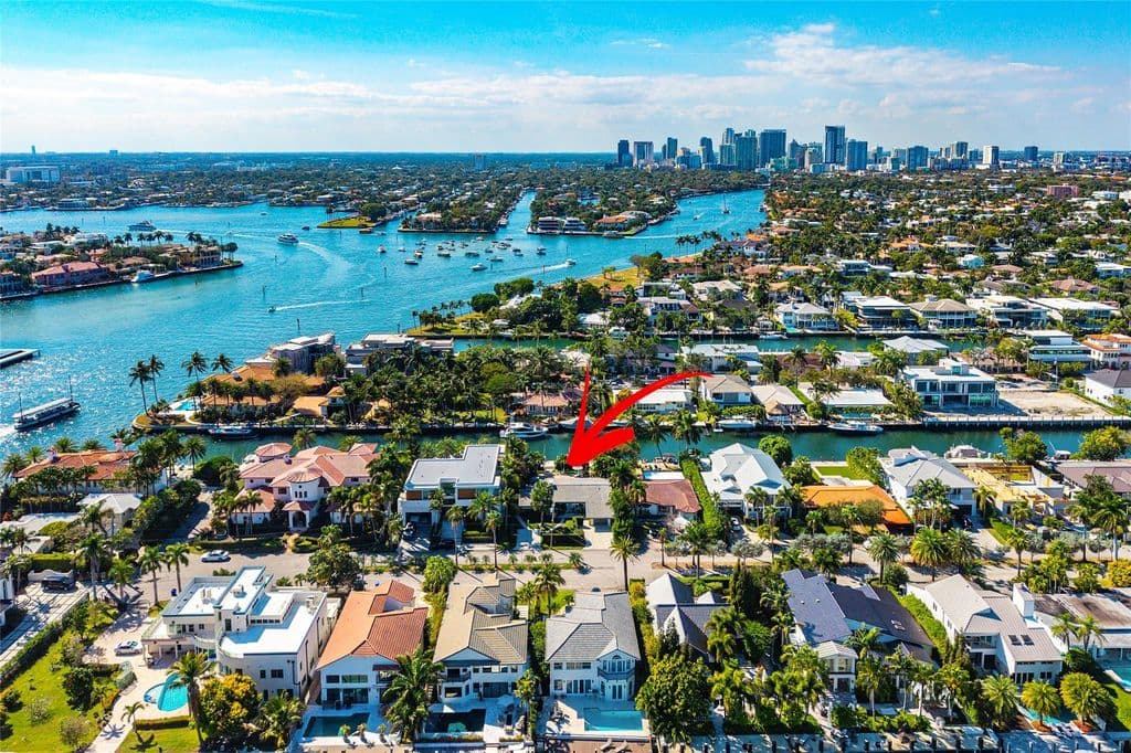 3-bedroom Single-Family Home — 801 Solar Isle Drive