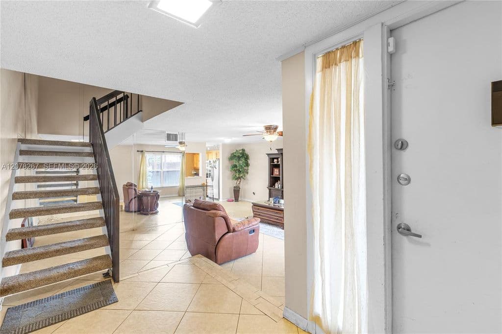3-bedroom Property — 1231 W Fairway Rd