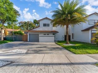 3+1 Müstakil ev — 15134 SW 94th Ter, Miami, 33196