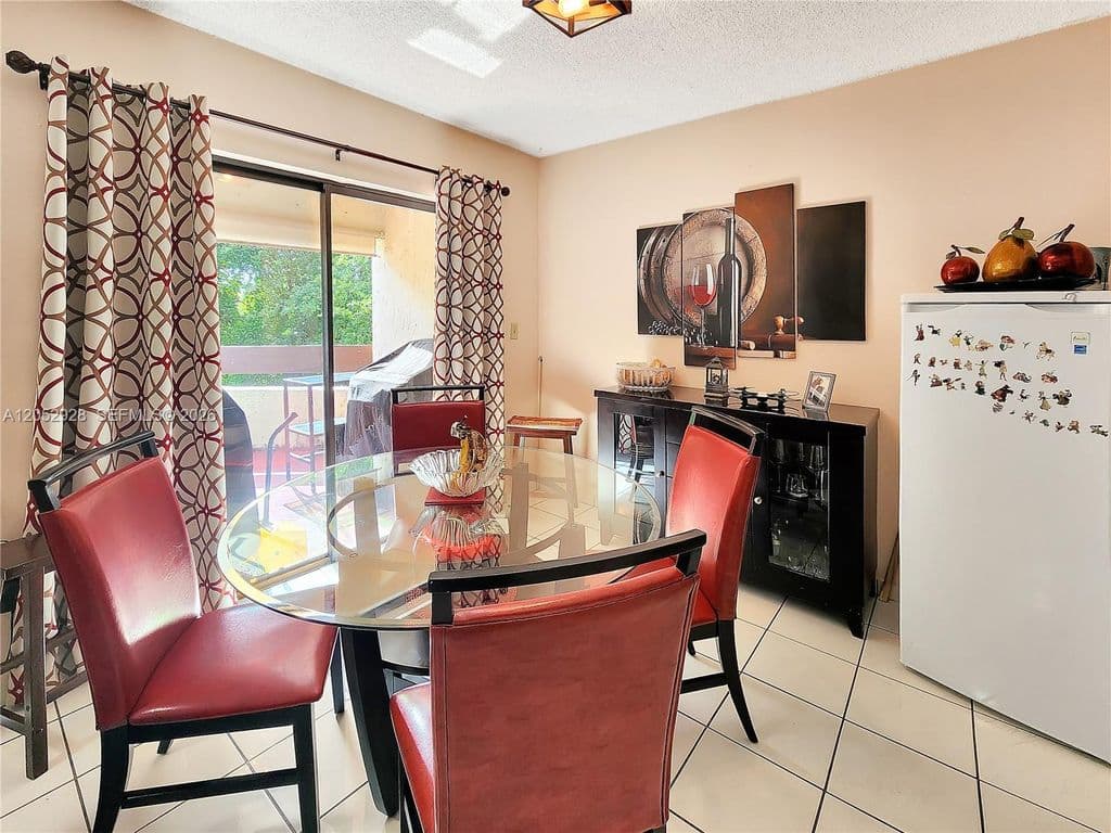 2-bedroom Condo — 9070 SW 125th Ave #A203