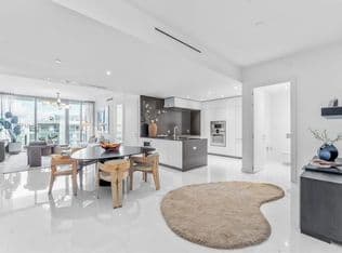 2-bedroom Condo — 300 Biscayne Boulevard Way #4309, Miami, 33131