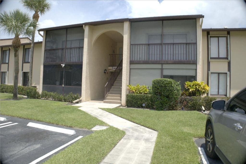 2+1 Condo — 824 Sky Pine Way #C1