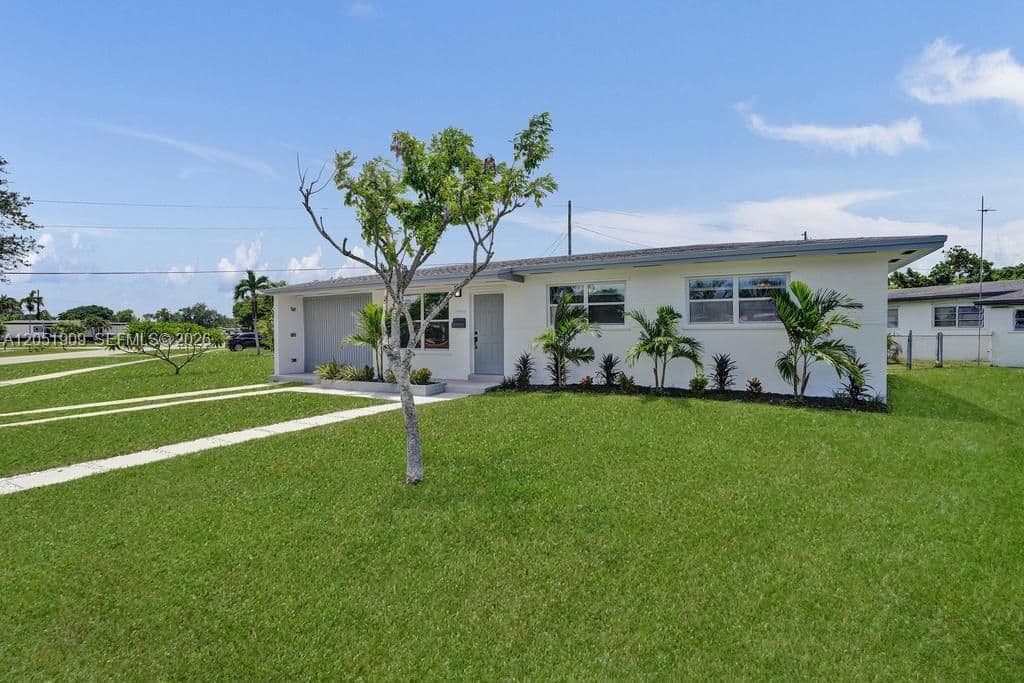 4-bedroom Single-Family Home — 19930 Christmas Rd