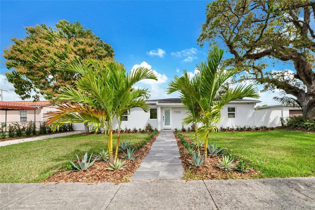 3+1 Müstakil ev — 7235 SW 39th St