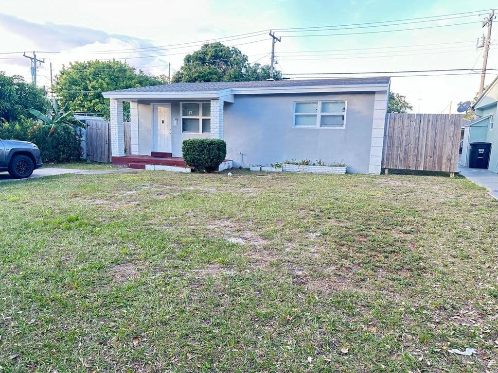 3+1 Müstakil ev — 725 58th Street