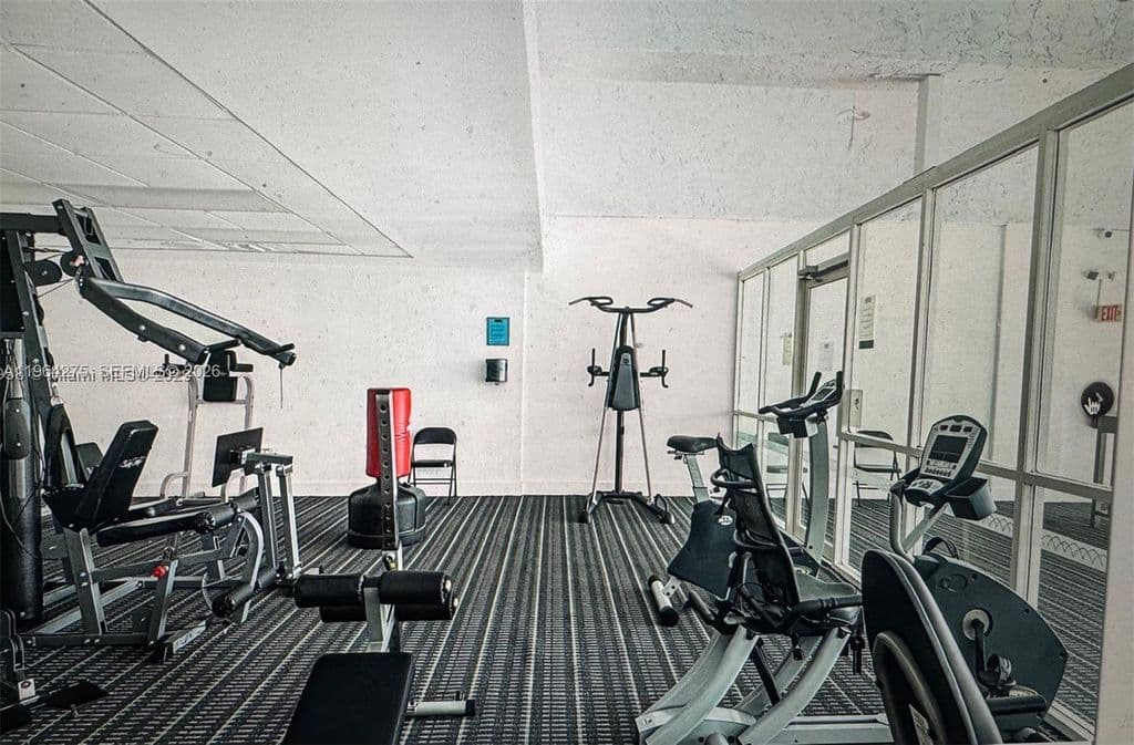 1+1 Condo — 496 NW 165th St Rd APT D614