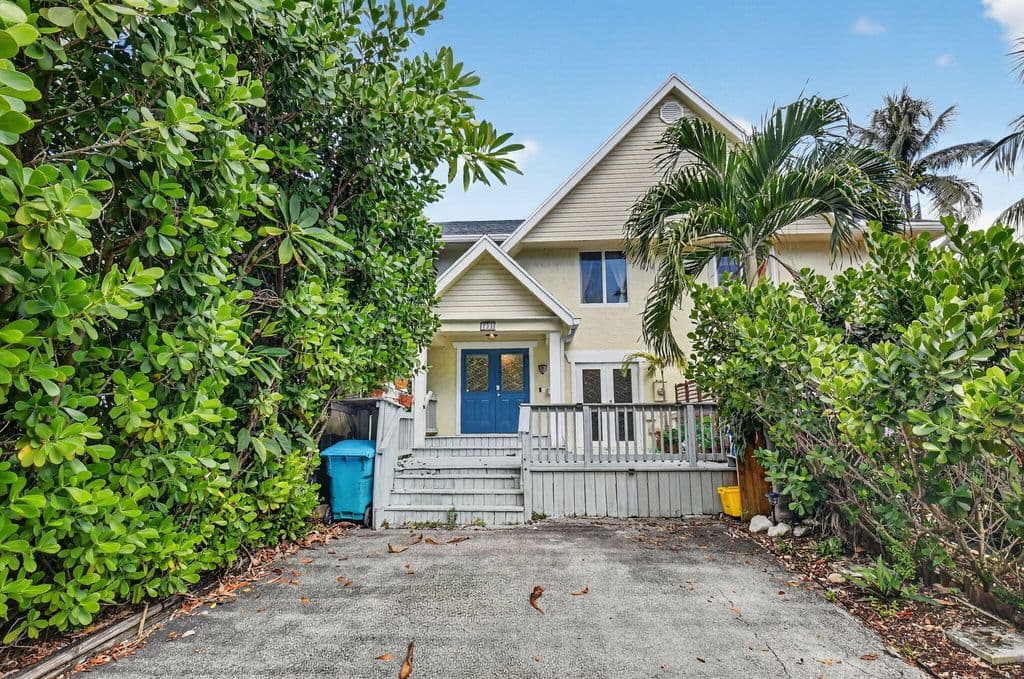 2-bedroom Property — 732 Rider Road