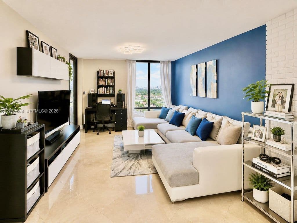 2+1 Condo — 1600 S Ocean Dr APT 14F