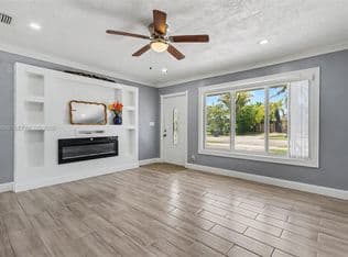 3+1 Müstakil ev — 6230 SW 16th Ct, Pompano Beach, 33068