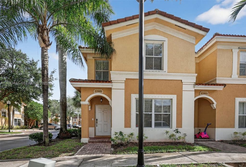3+1 Mülk — 12989 SW 30th Ct #135