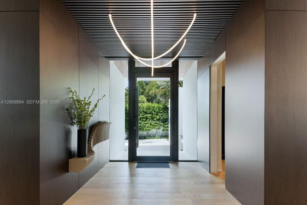 6+1 Müstakil ev — 6015 N Bay Rd