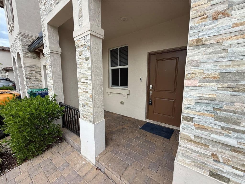 4-bedroom Property — 12856 NW 22nd Pl #12856