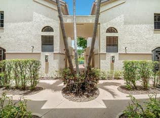 3-bedroom Condo — 5115 Europa Drive #L, Boynton Beach, 33437