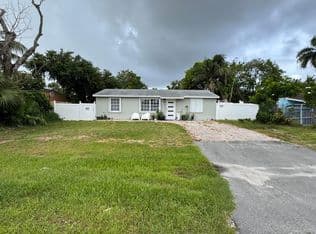 3-bedroom Single-Family Home — 4328 Pine Street, West Palm Beach, 33406