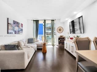 2-bedroom Condo — 5091 NW 7th St #Ts-11, Miami, 33126