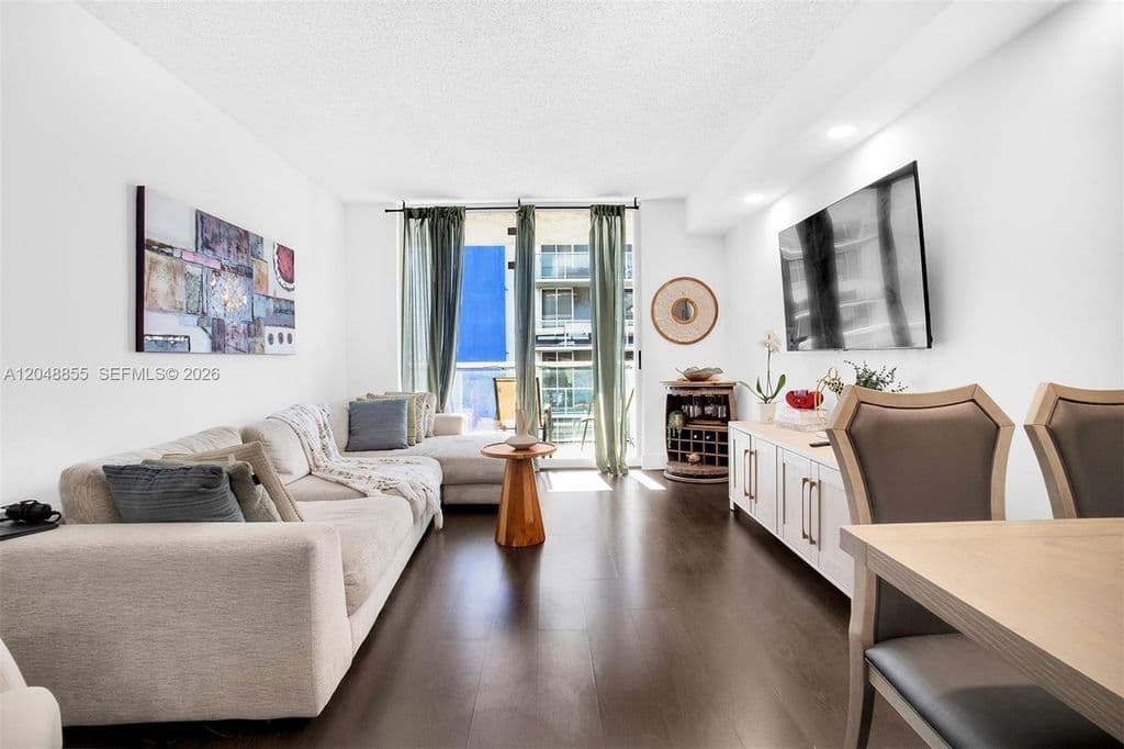 2-bedroom Condo — 5091 NW 7th St #Ts-11