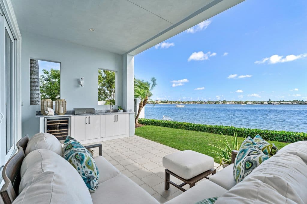 3+1 Condo — 100 Water Club Court N