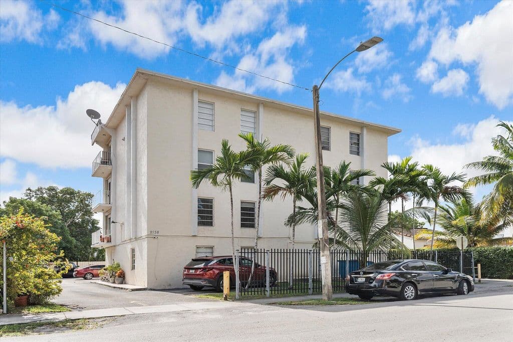 2-bedroom Condo — 2138 SW 6th Street #301
