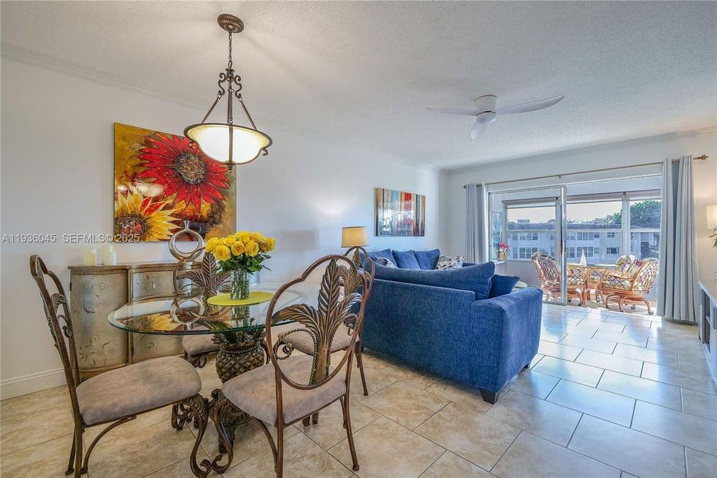 2-bedroom Condo — 3501 NW 47th Ave APT 604
