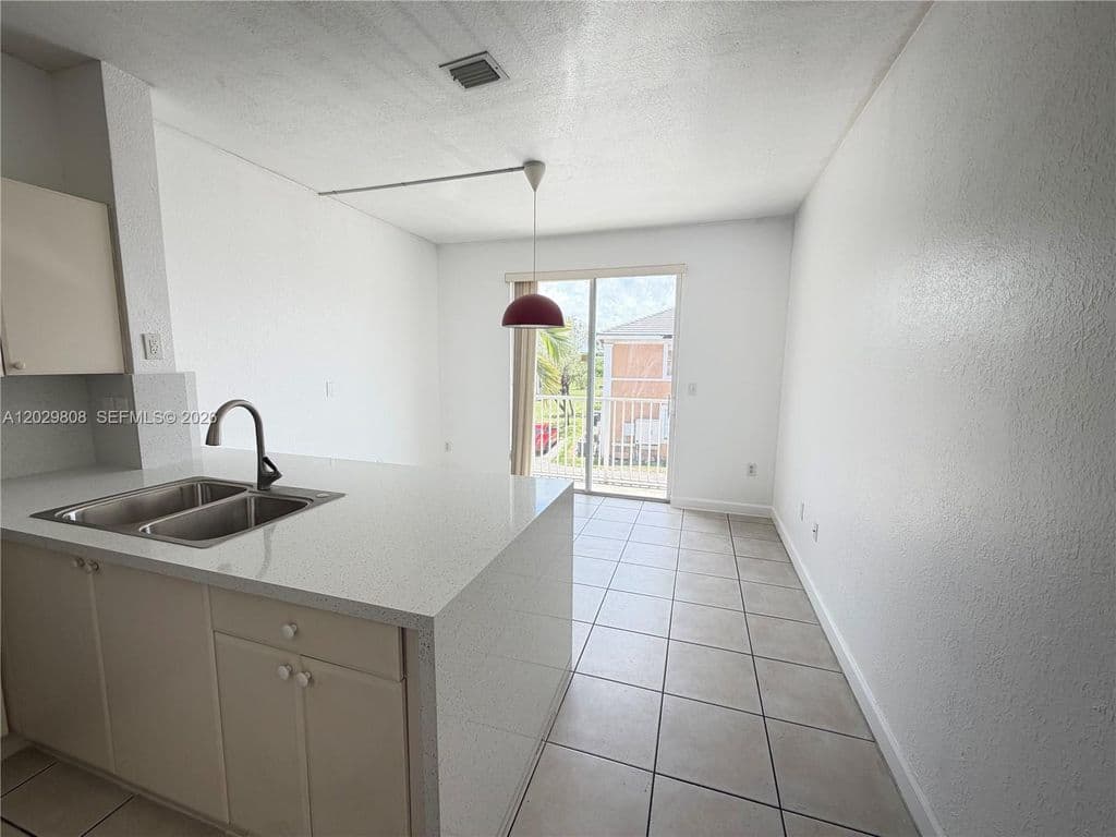 2-bedroom Condo — 7080 NW 177th St #20913