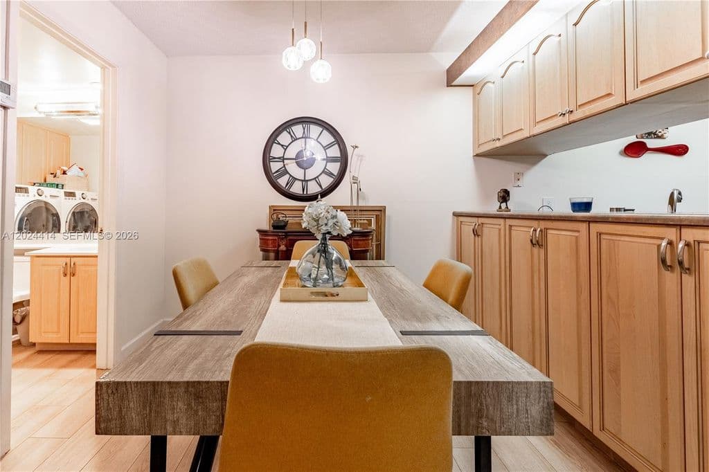 3-bedroom Property — 9135 SW 20th Pl Suite D