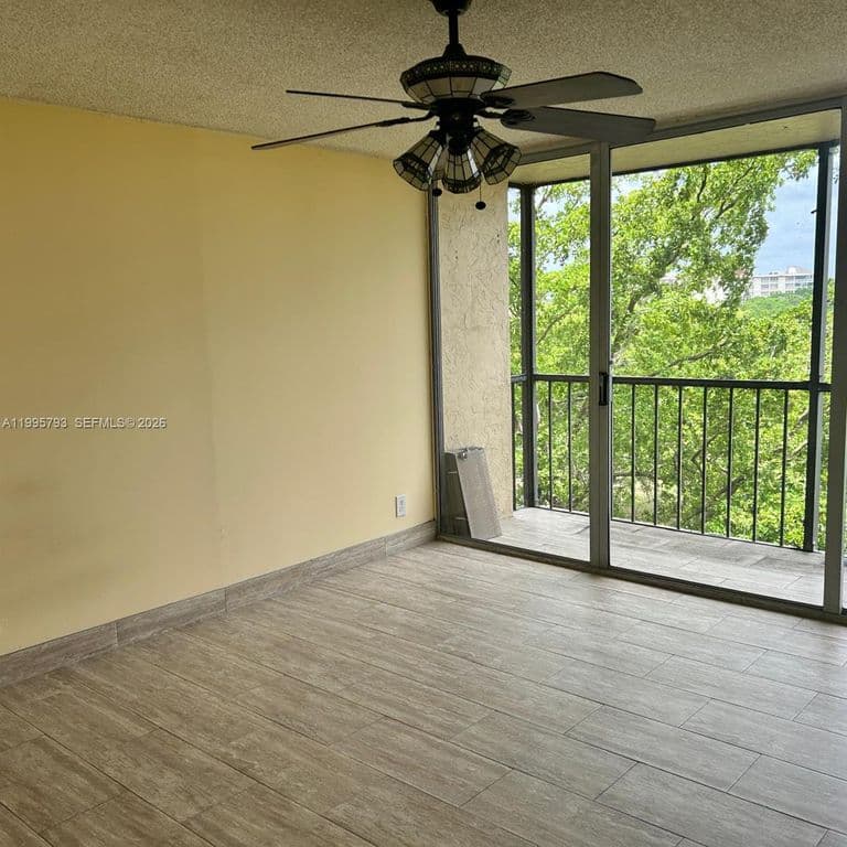 1+1 Condo — 3771 Environ Blvd APT 650