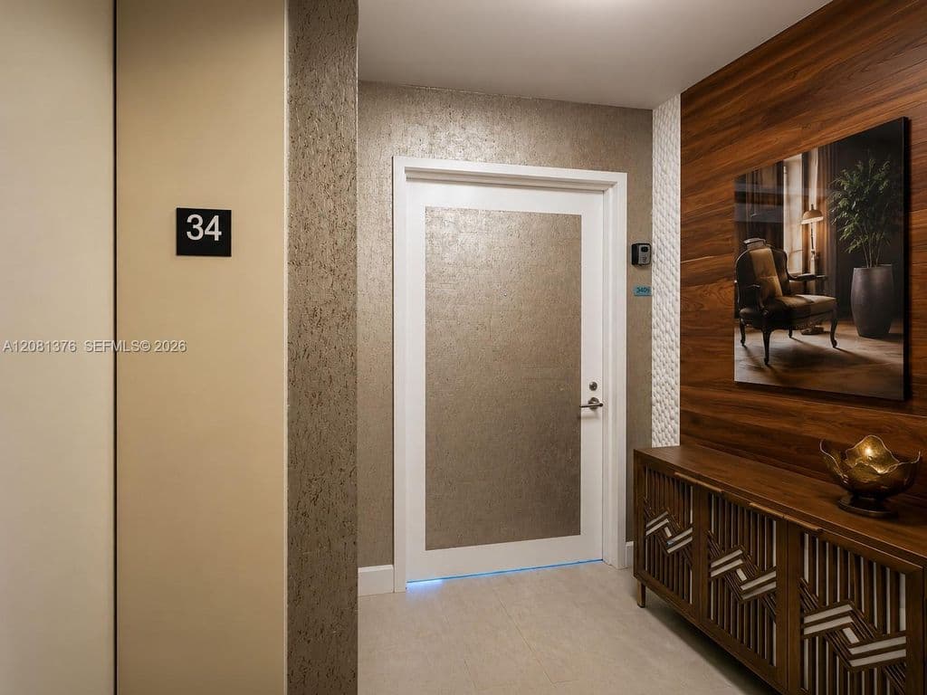 4-bedroom Condo — 2020 N Bayshore Dr #3405-3406