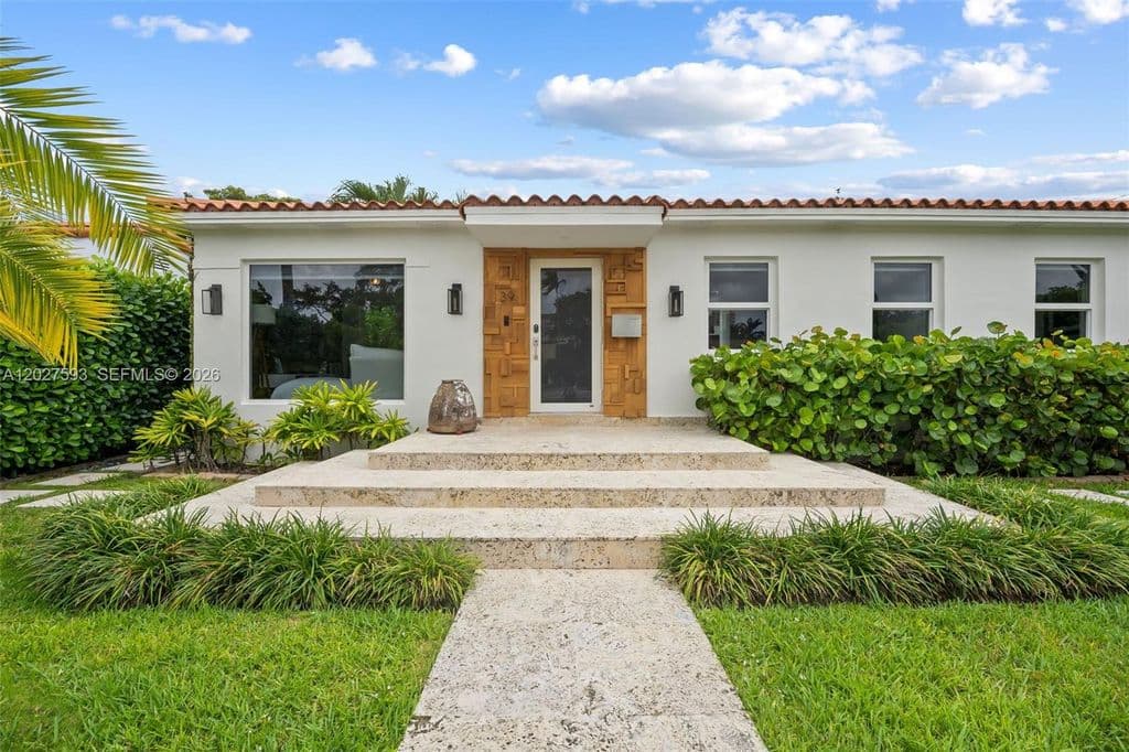 3-bedroom Single-Family Home — 39 Montilla Ave