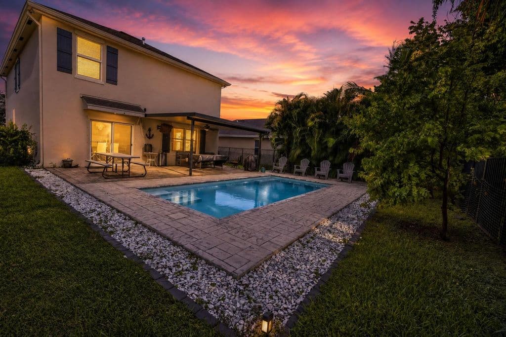 4-bedroom Single-Family Home — 3758 Whitney Park Lane