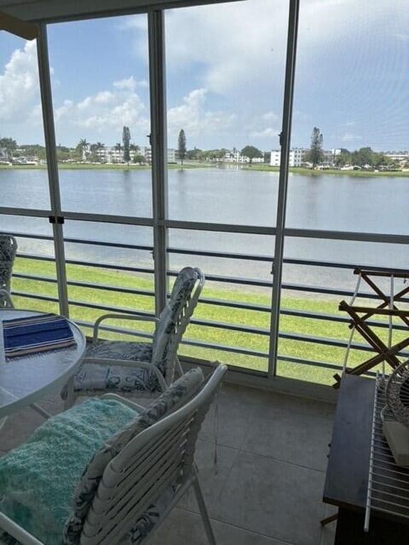 2-bedroom Condo — 3025 Ainslie B Drive