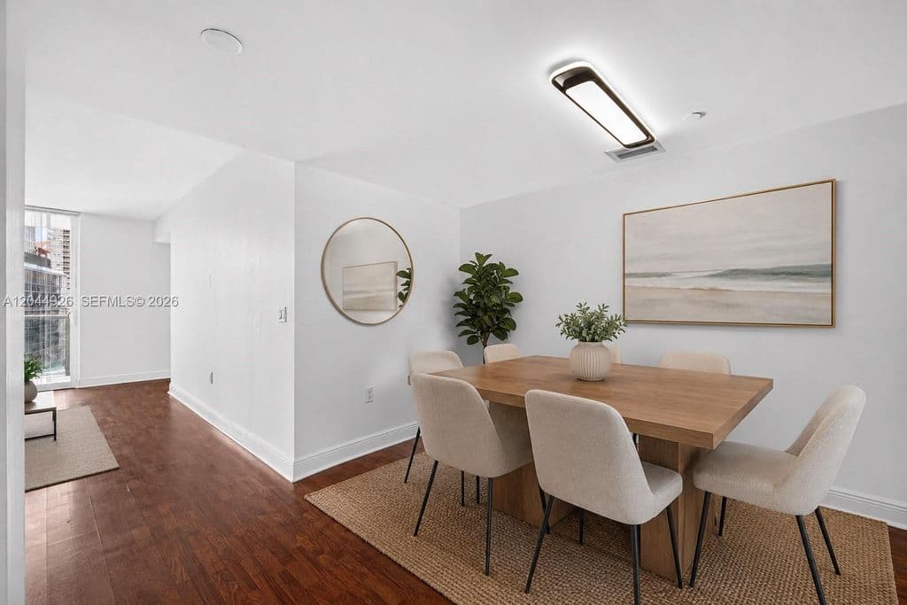 2-bedroom Condo — 1250 S Miami Ave APT 2004
