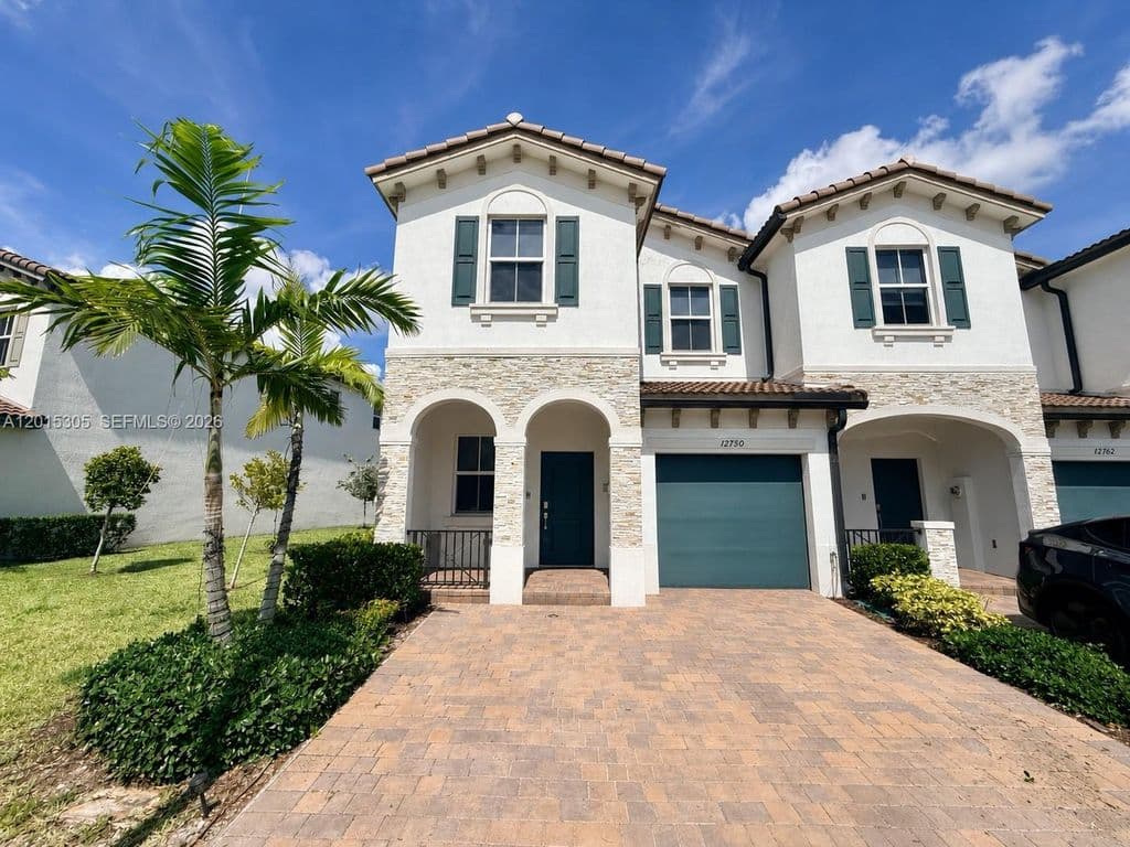 3+1 Mülk — 12750 NW 23rd Pl