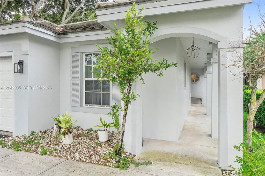 3+1 Müstakil ev — 9161 Lake Park Cir N