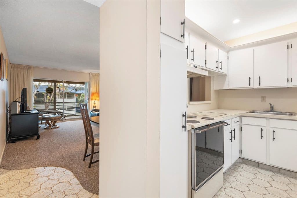 2+1 Condo — 3150 Holiday Springs Boulevard #308